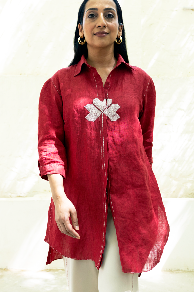 RED LINEN SHIRT WITH EMBROIDERED FLOWER - RTS