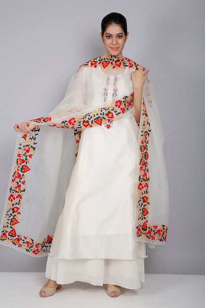 IVORY CHANDERI KURTA SET WITH MULTI FLORAL EMBROIDERY