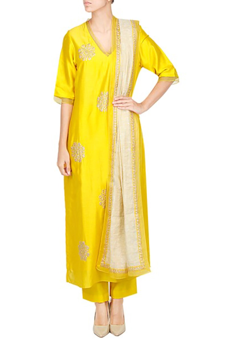 YELLOW KURTA SET WITH ZARI MOTIF