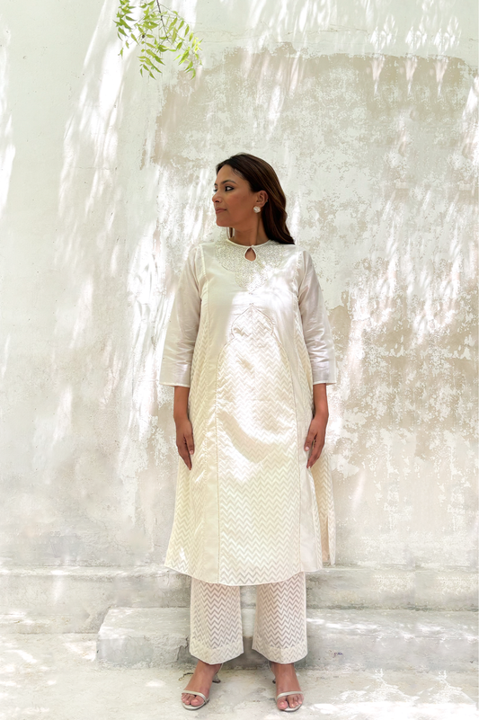 IVORY CHANDERI GUMBAD KURTA SET
